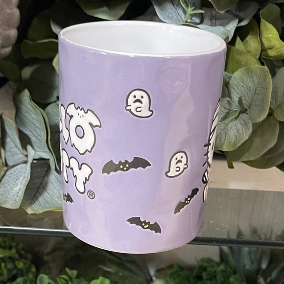 Sanrio Halloween Hello Kitty Mummy Costume &Ghosts Purple Ceramic Coffee Mug NWT - Picture 2 of 3